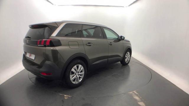 Peugeot 5008 image 3