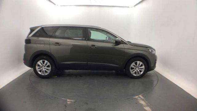 Peugeot 5008 image 7