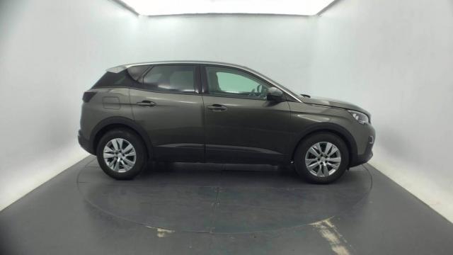 Peugeot 3008 image 2