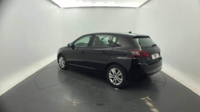 Peugeot 308 image 1