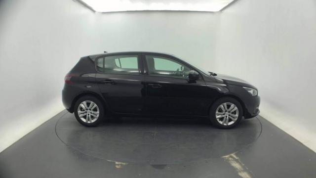 Peugeot 308 image 8