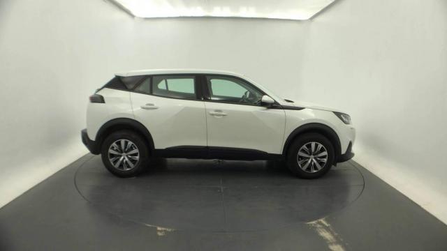 Peugeot 2008 image 2