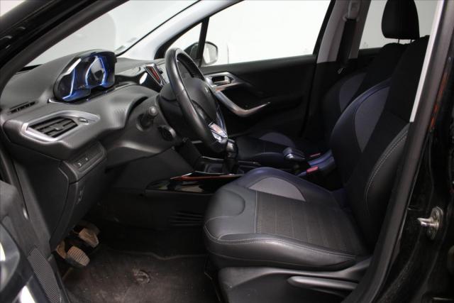 Peugeot 2008 image 2