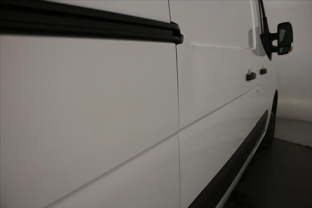 Renault Master image 6