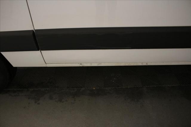 Renault Master image 2