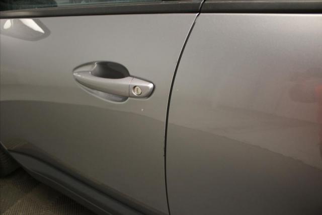 Peugeot 3008 image 2