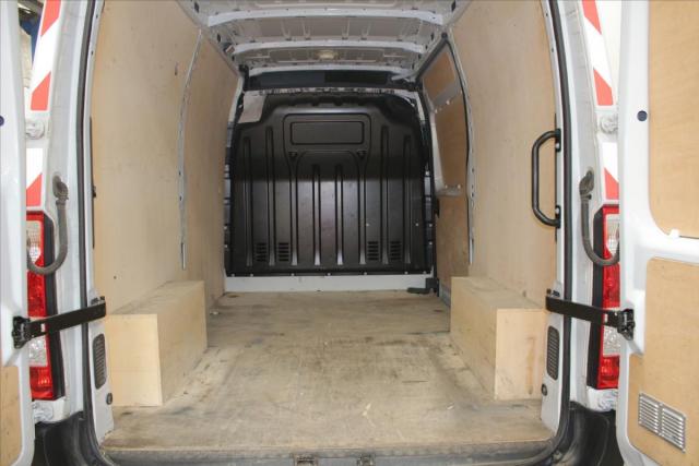 Renault Master image 3