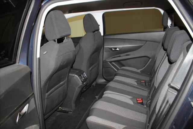 Peugeot 5008 image 3