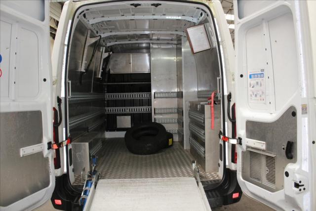 Renault Master image 8