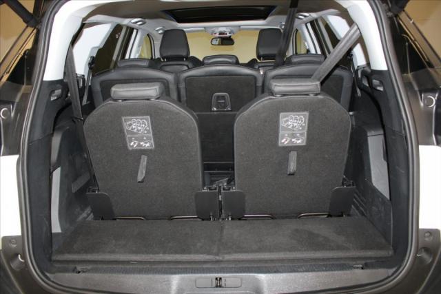 Peugeot 5008 image 1