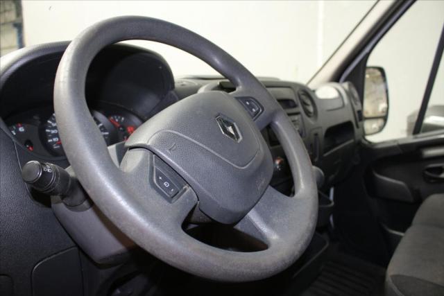 Renault Master image 1