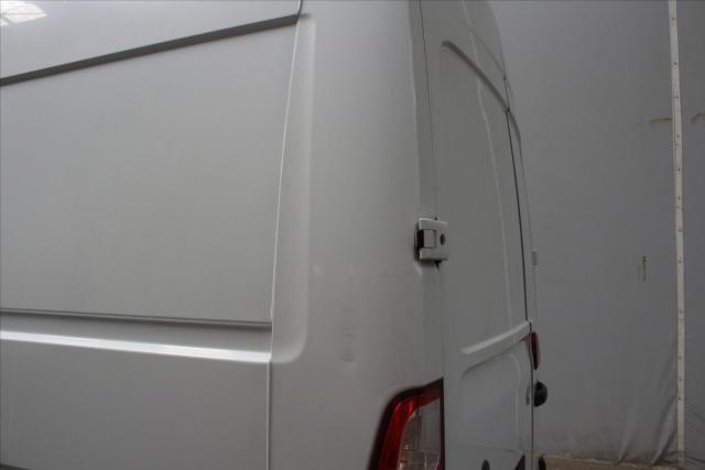 Renault Master image 7