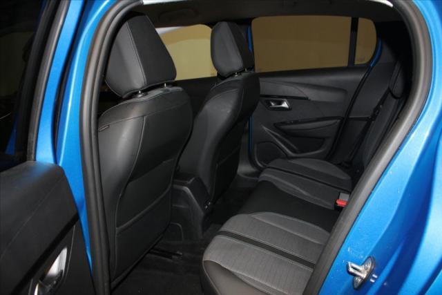 Peugeot 208 image 7