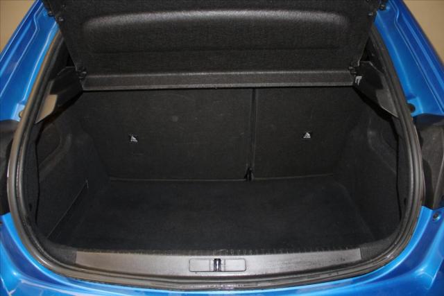 Peugeot 208 image 5