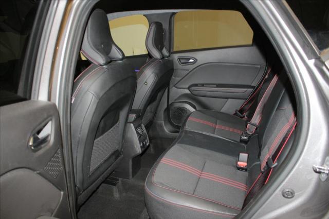 Renault Captur image 8