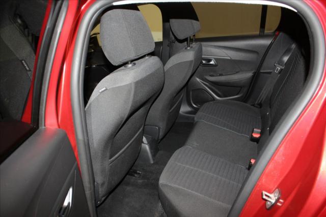 Peugeot 208 image 7