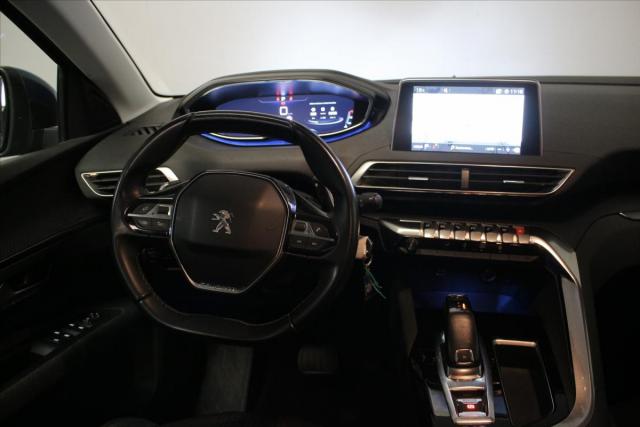 Peugeot 5008 image 2