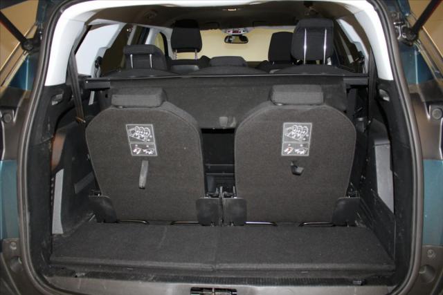 Peugeot 5008 image 1