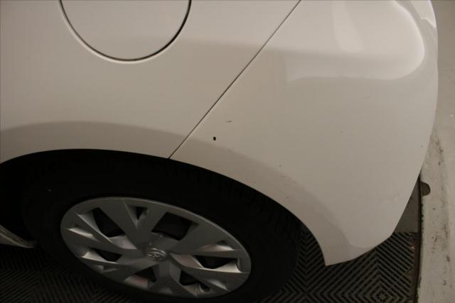 Toyota Yaris image 2