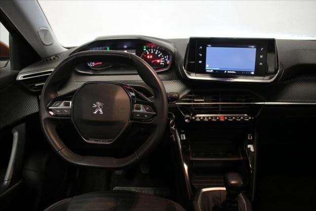 Peugeot 2008 image 6