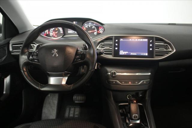 Peugeot 308 image 1