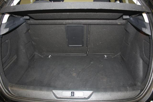 Peugeot 308 image 8