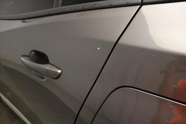 Peugeot 2008 image 8
