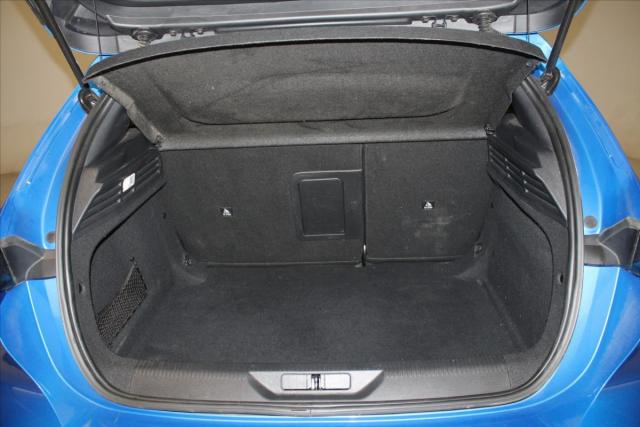 Peugeot 308 image 1