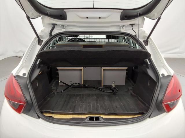 Peugeot 208 Affaire image 1