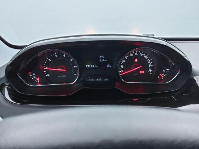 Peugeot 208 image 1