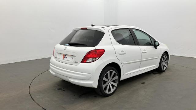 Peugeot 207 image 1