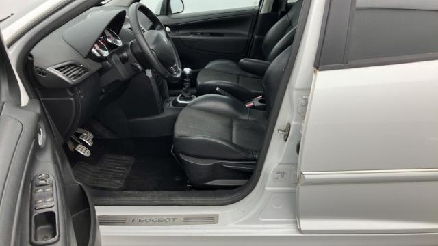 Peugeot 207 image 4