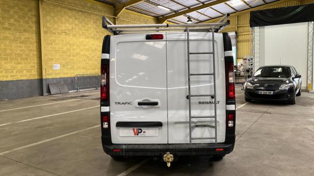 Renault Trafic image 8