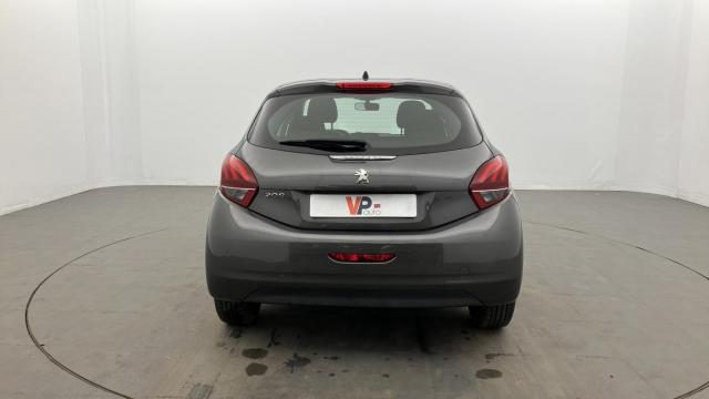 Peugeot 208 image 2