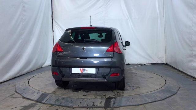 Peugeot 3008 image 2