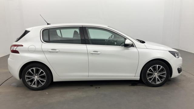 Peugeot 308 image 3