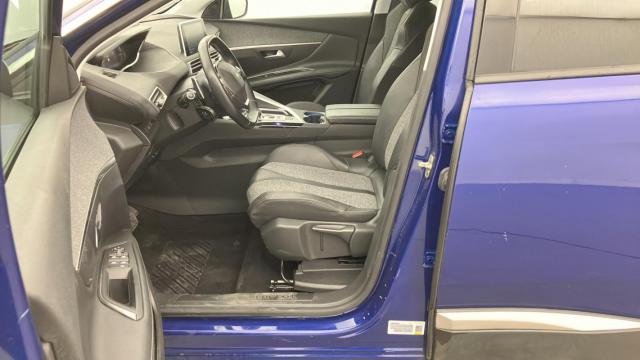 Peugeot 3008 image 1