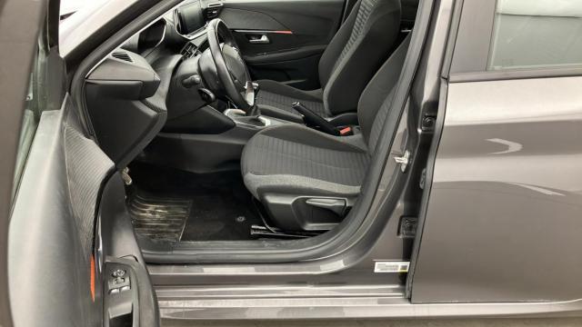 Peugeot 208 image 1