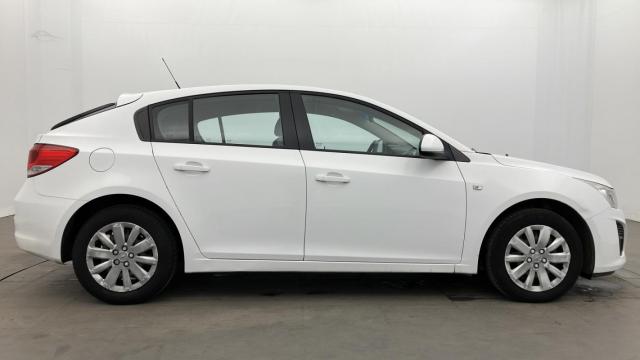 Chevrolet Cruze image 1