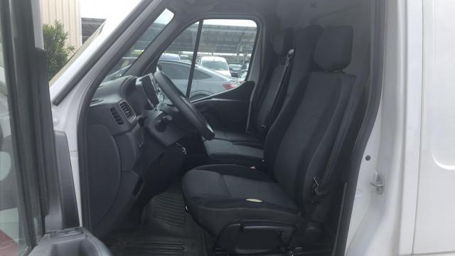 Renault Master image 7