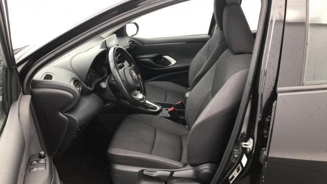 Toyota Yaris image 4