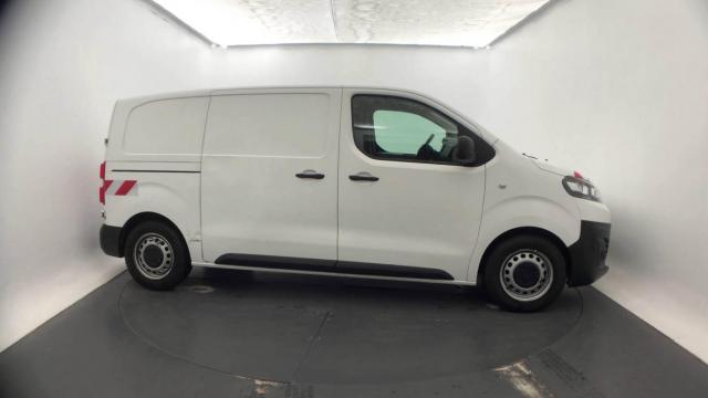 Citroen Jumpy image 8