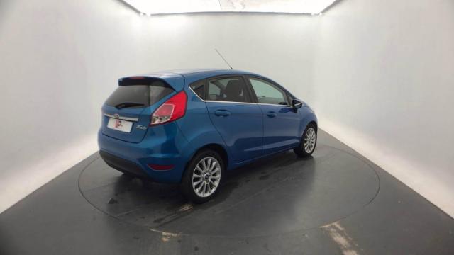 Ford Fiesta image 7