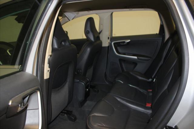 Volvo Xc60 image 2