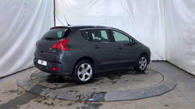 Peugeot 3008 image 3