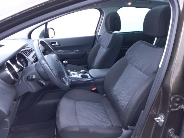 Peugeot 3008 image 6
