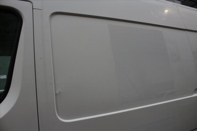 Renault Master image 1