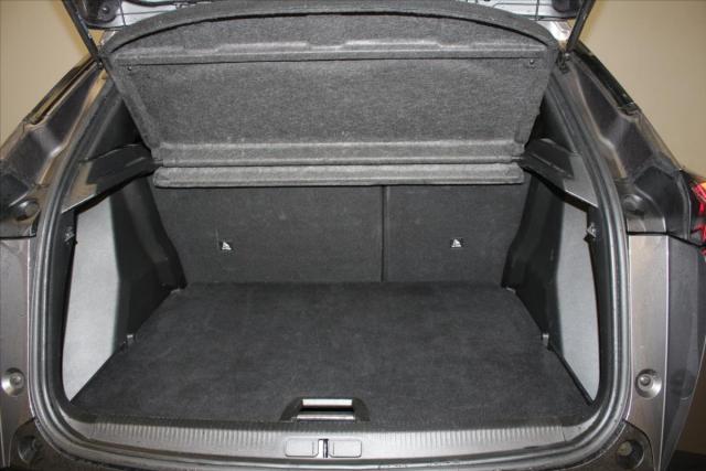 Peugeot 2008 image 3