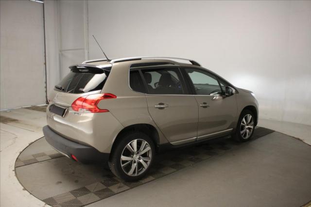 Peugeot 2008 image 1