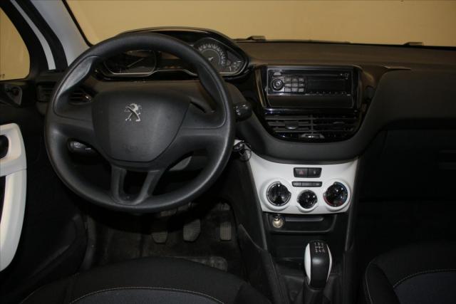 Peugeot 208 image 4